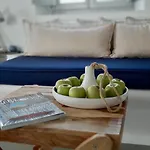 Hotel apartamentowy Myconian Theros Luxury
