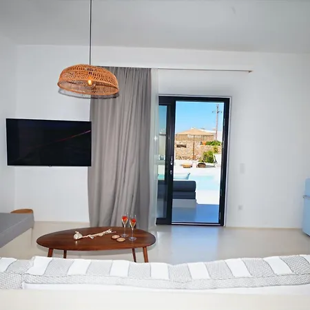 Myconian Theros Luxury מלון דירות 4*