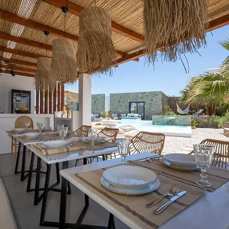 מלון דירות Myconian Theros Luxury 4*