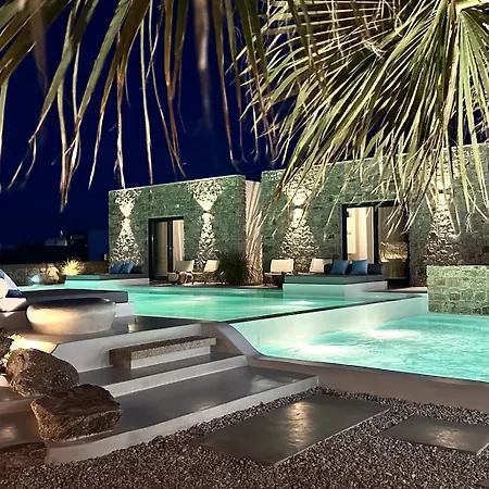 Myconian Theros Luxury Apartahotel