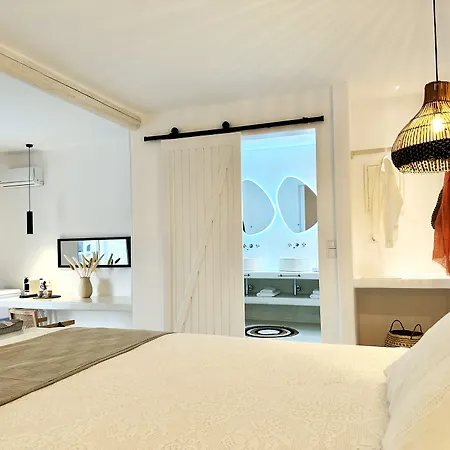 Myconian Theros Luxury Apartahotel Ano Mera