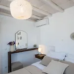 Myconian Theros Luxury Suites Aparthotel