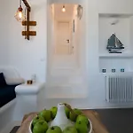 Myconian Theros Luxury Suites 4* Ano Mera