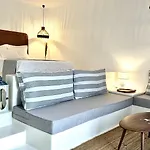Myconian Theros Luxury Suites Ano Mera