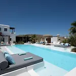 Aparthotel Myconian Theros Luxury Suites 4*