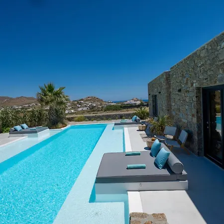 Ξενοδοχείο με διαμερίσματα Myconian Theros Luxury 4*