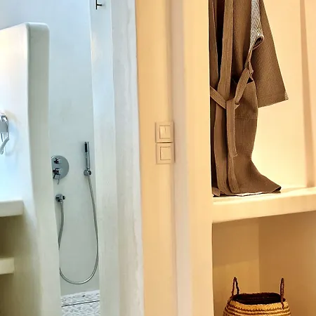 Myconian Theros Luxury Apartahotel Ano Mera