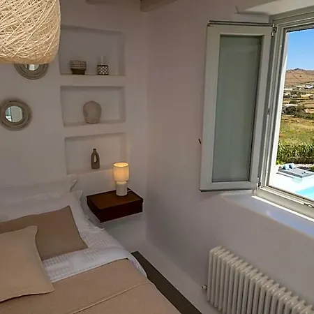 Myconian Theros Luxury Ano Mera