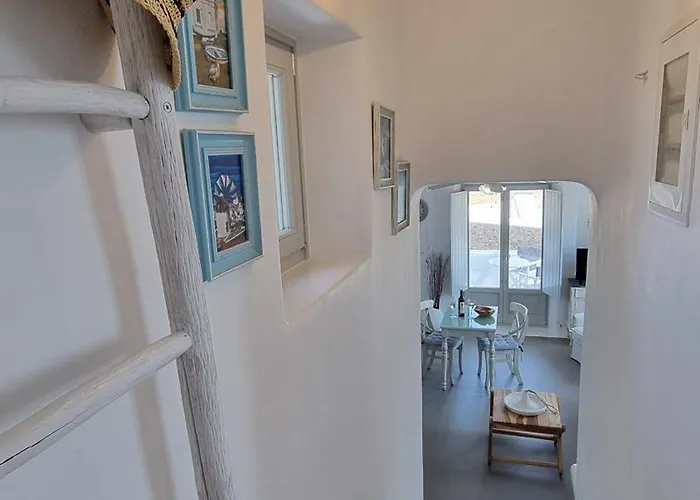 Myconian Theros All Suite Hotel Апарт-отель 4*