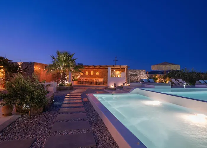 Myconian Theros Luxury Suites Aparthotel